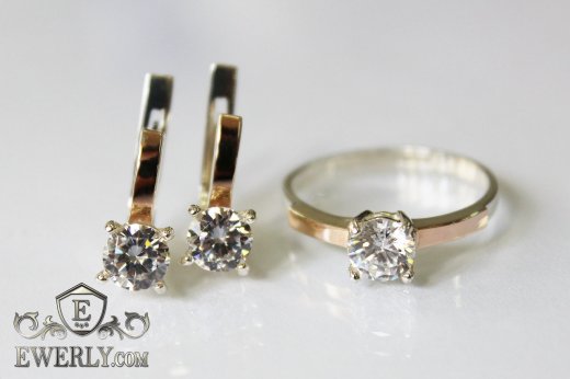 Серебряные серёжки и кольцо с белыми камнями, фото