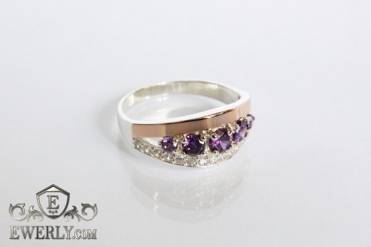 Женское кольцо из серебра с фианитами (аметист), фото