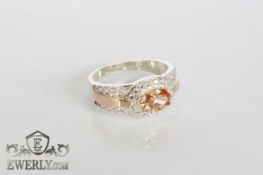 Кольцо из серебра с овальным камнем (цвет - шампань), фото