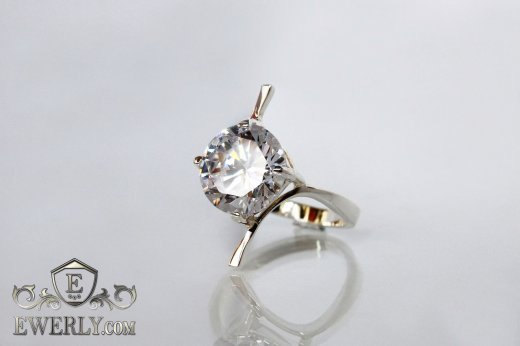 Women's ring of sterling silver with stones, фото