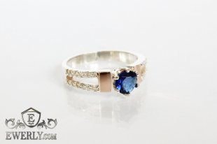 Кольцо из серебра с синим камнем, фото