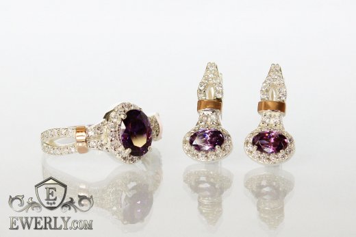 Женский набор: серёжки и кольцо из серебра с камнями (цвет-аметист), фото