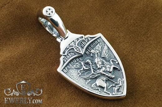 Pendant a shield of silver for men, фото