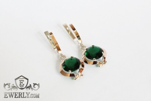 Серебряные серёжки с зелёными камнями, фото