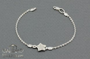 Серебряный браслет с подвеской в виде звезды, фото