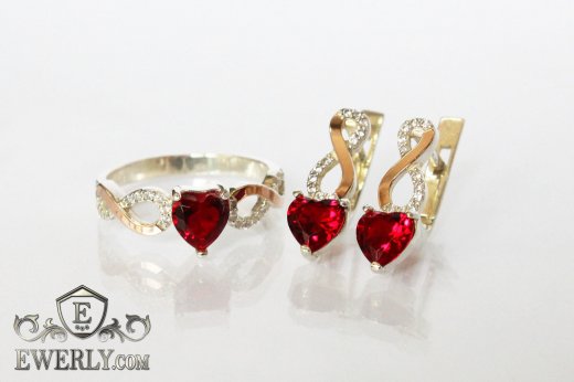 Серебряные серёжки и кольцо с сердцем (камень красного цвета), фото