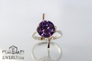 Women's ring of sterling silver with stones, фото