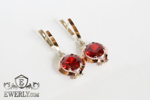 Серебряные серёжки с гранатовыми камнями, фото